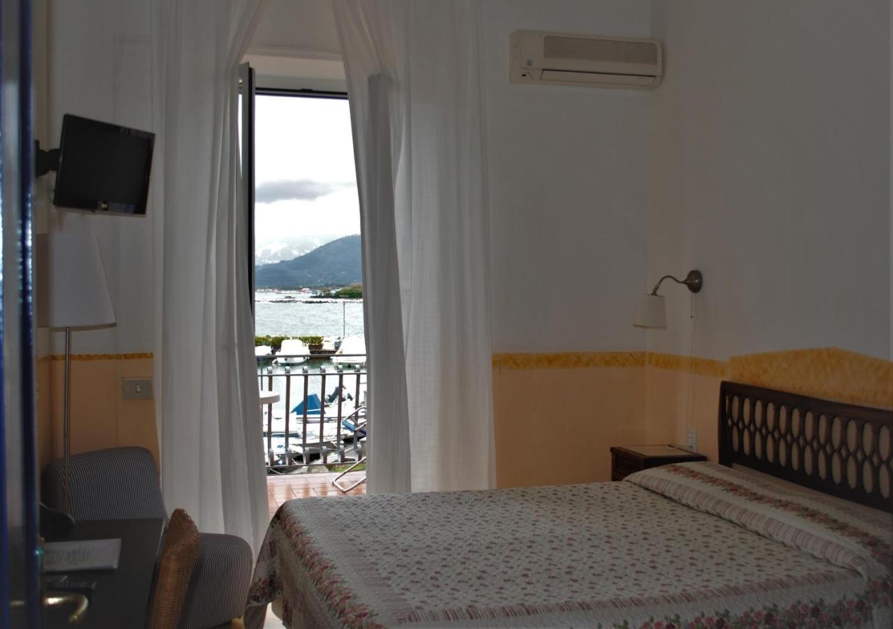 Hotel Sette Archi Bocca di Magra Kültér fotó